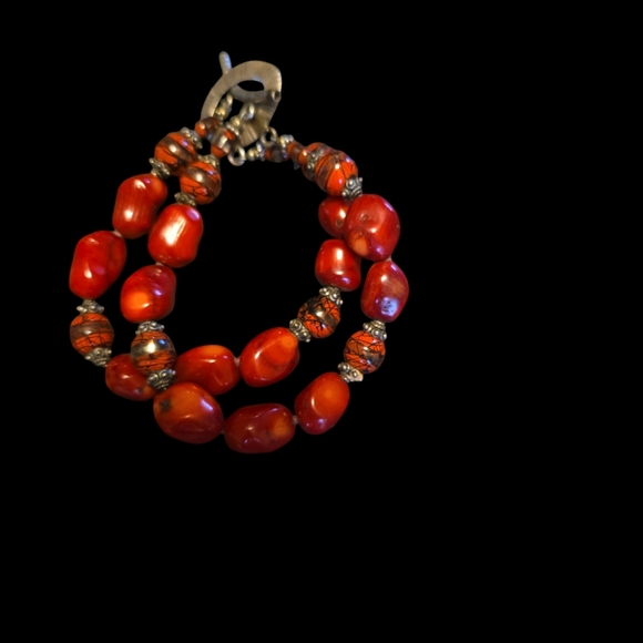 Red Coral and Marcasite Bead Bracelet - Sterling tone Silver Toggle Clasp - - Picture 3 of 7